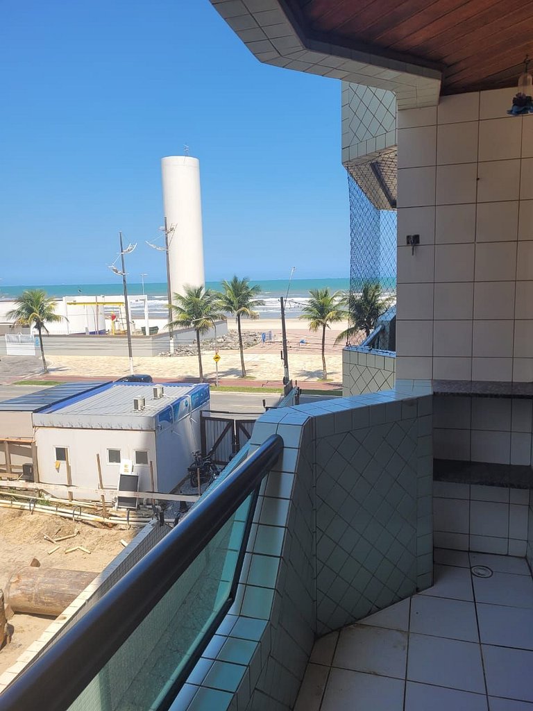 Frente Vista Mar - Varanda WI-FI e Ar 10m da praia