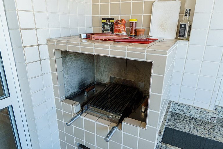 Vista Mar 300m praia -Wifi c/Varanda/2dorm/ar cond