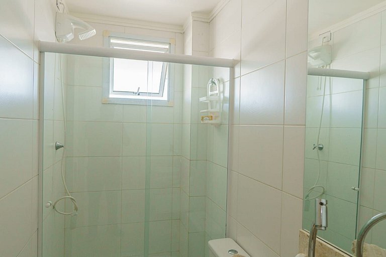 Vista Mar 300m praia -Wifi c/Varanda/2dorm/ar cond