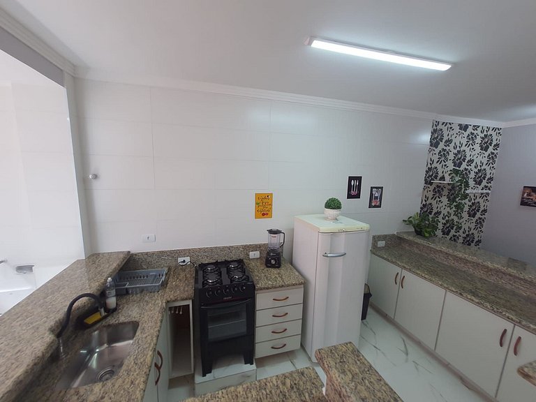 Beira Mar I Tupi - 2 dorm com Varanda 15m da praia