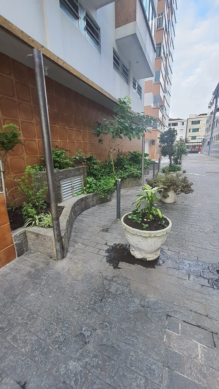 Boqueirão Praia Mar 250m da praia - 2 dorm e WI FI