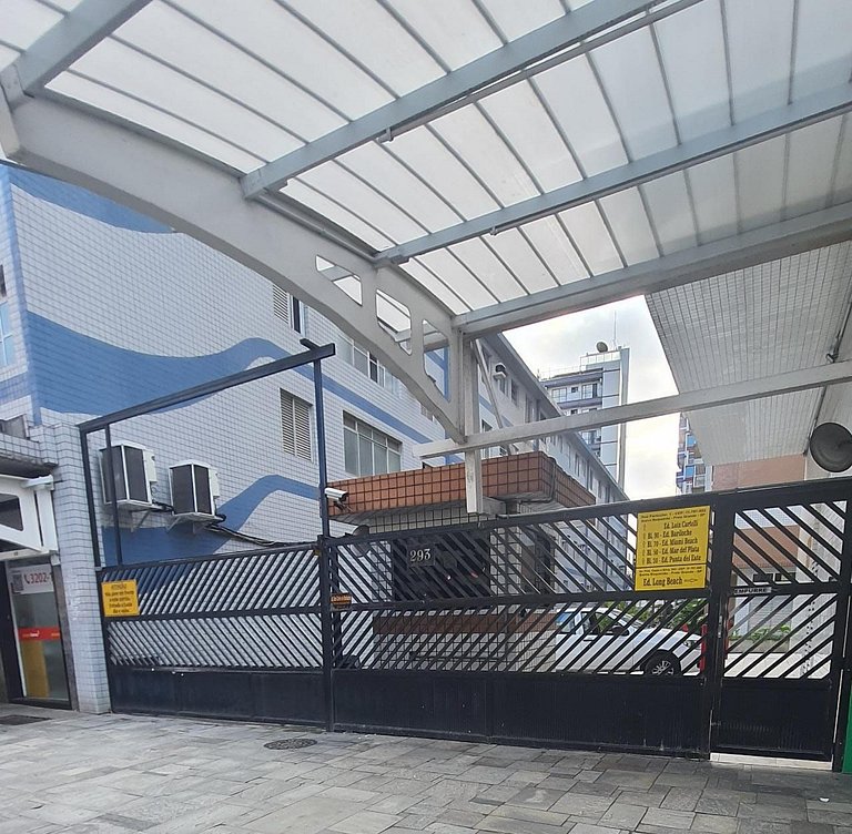 Boqueirão Praia Mar 250m da praia - 2 dorm e WI FI