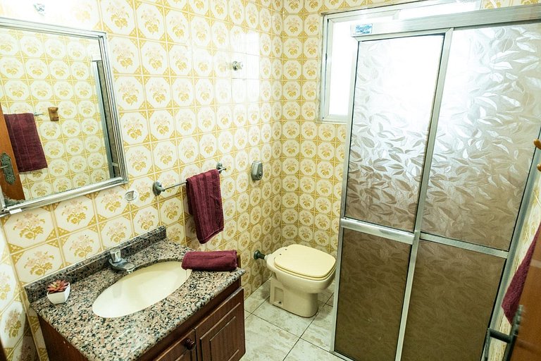 Boqueirão Praia Mar 250m da praia - 2 dorm e WI FI