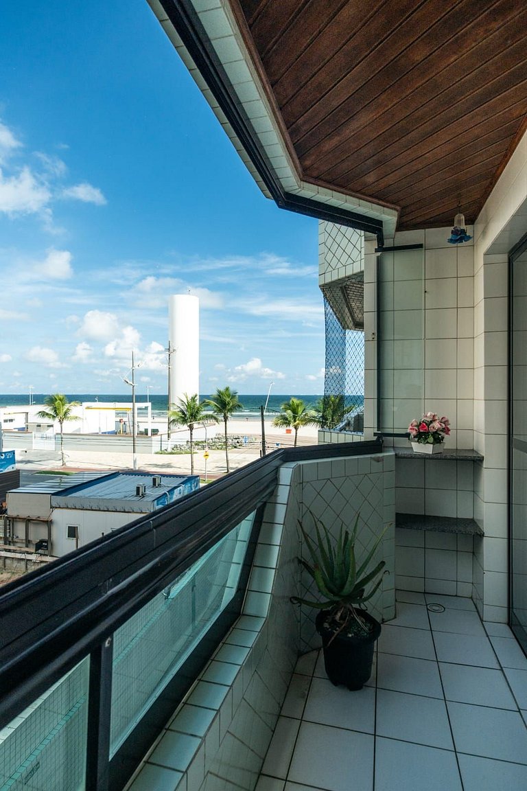 Frente Vista Mar - Varanda WI-FI e Ar 10m da praia