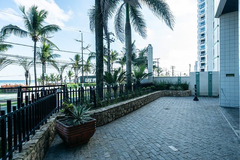 Frente Vista Mar - Varanda WI-FI e Ar 10m da praia