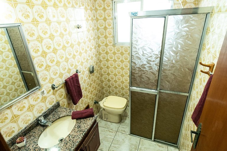 Boqueirão Praia Mar 250m da praia - 2 dorm e WI FI