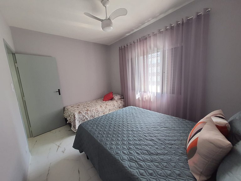 BEIRA MAR II dorm ap207 - TUPI - 15 metros da praia - 2 dorm