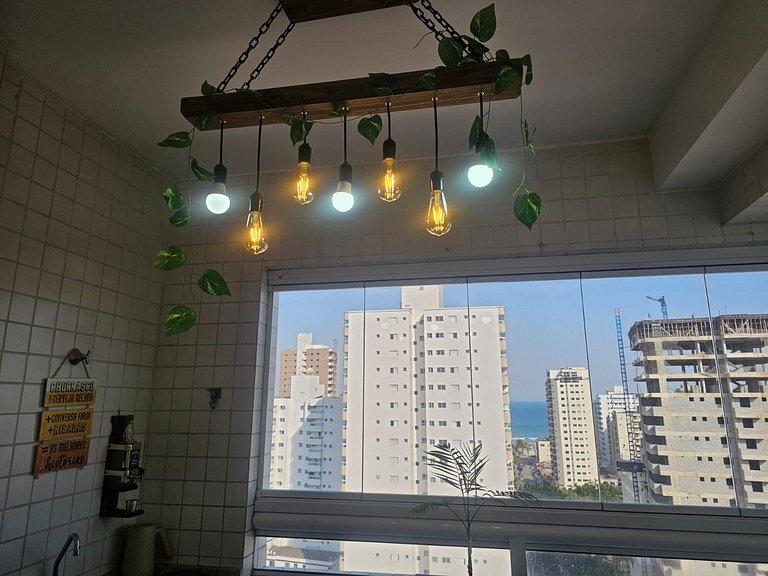 Vista Mar 300m praia -Wifi c/Varanda/2dorm/ar cond